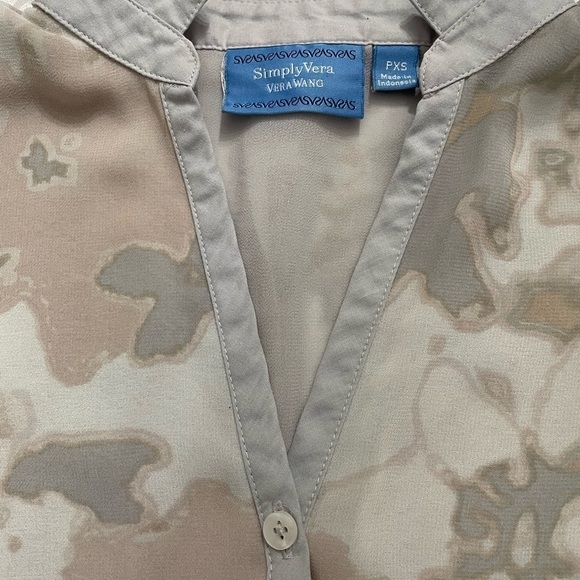 Simply Vera women. Vera wang 3/4 sleeve floral print gray chiffon top size PXS - Picture 3 of 7